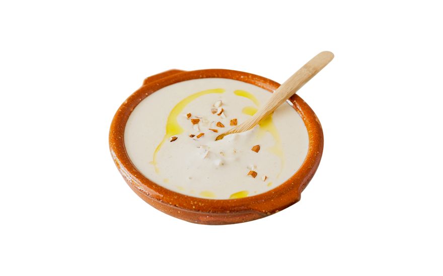 Ajoblanco - supă cremă de migdale şi usturoi