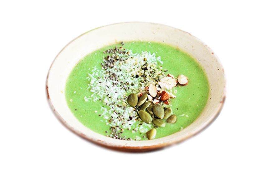 Smoothie bowl cu spirulină și măr verde