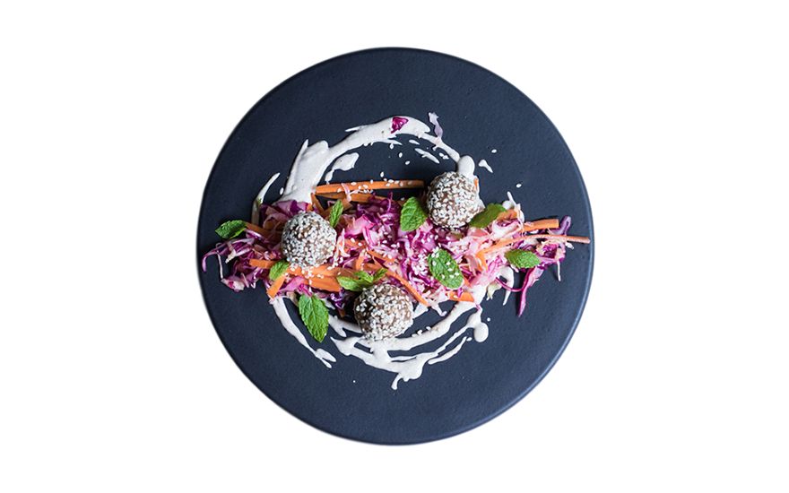 Falafel cu dressing de miso şi ghimbir