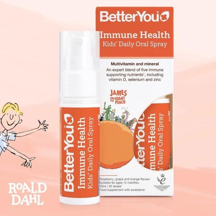 Spray oral BetterYou Immune Health Kids, 25 ml, cutie și flacon portocaliu cu aromă de zmeură, struguri și portocale.