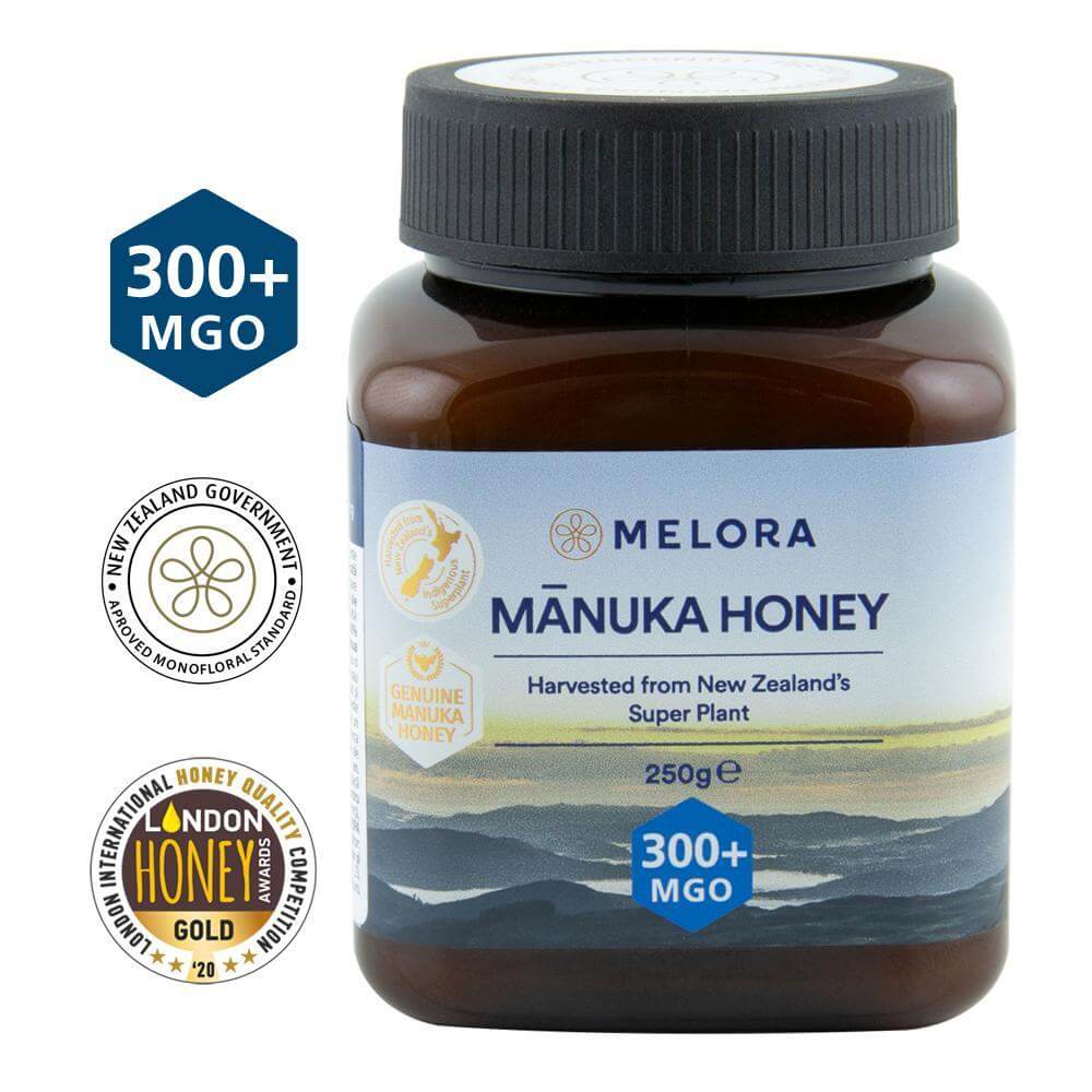 Borcănel miere Manuka Melora MGO 300+, etichetă albastră, capac negru, 250g, Noua Zeelandă.