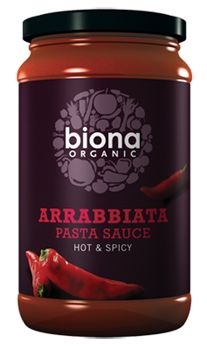 Sos Arrabbiata eco 350g BIONA, etichetă neagră cu ardei roșu, design elegant.