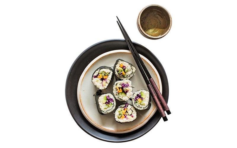Sushi raw-vegan cu conopidă