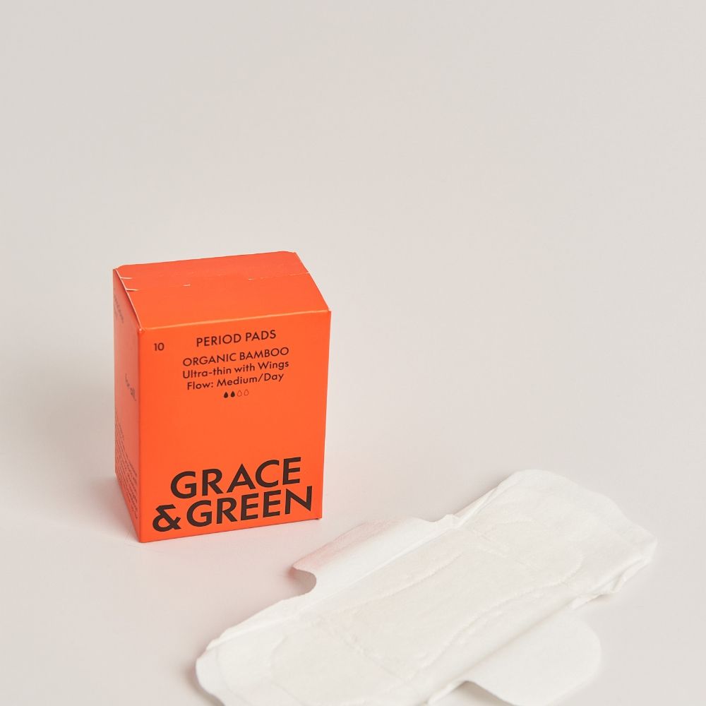 Cutie roșie absorbante bambus organic, ultra-subțiri, cu aripioare, medium flow, Grace and Green.