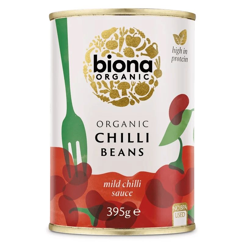 Conservă Biona fasole roșie în sos chilli eco, etichetă albă și design colorat, 395g.