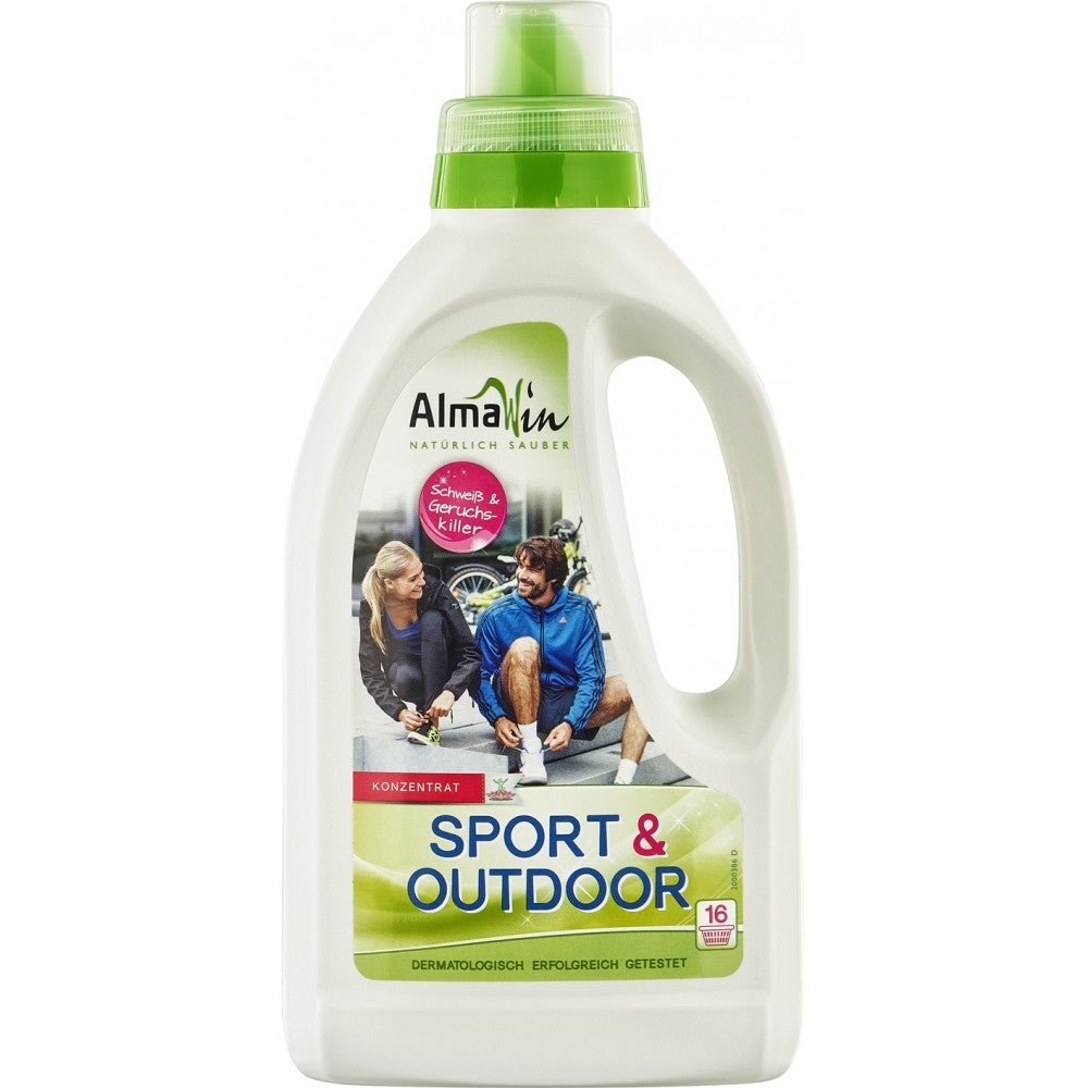 Detergent lichid pentru sport AlmaWin, flacon plastic alb-verde, 750ml.